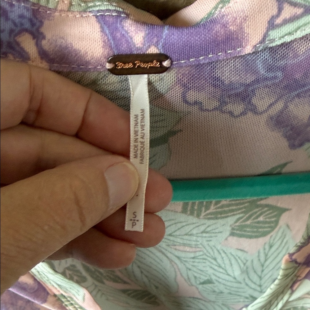 Free People Purple and Green Floral Ruched Blouse - Picture 4 of 8